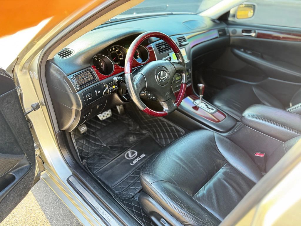 Used 2002 Lexus ES 300 Sedan - Silver - 200,868 Miles