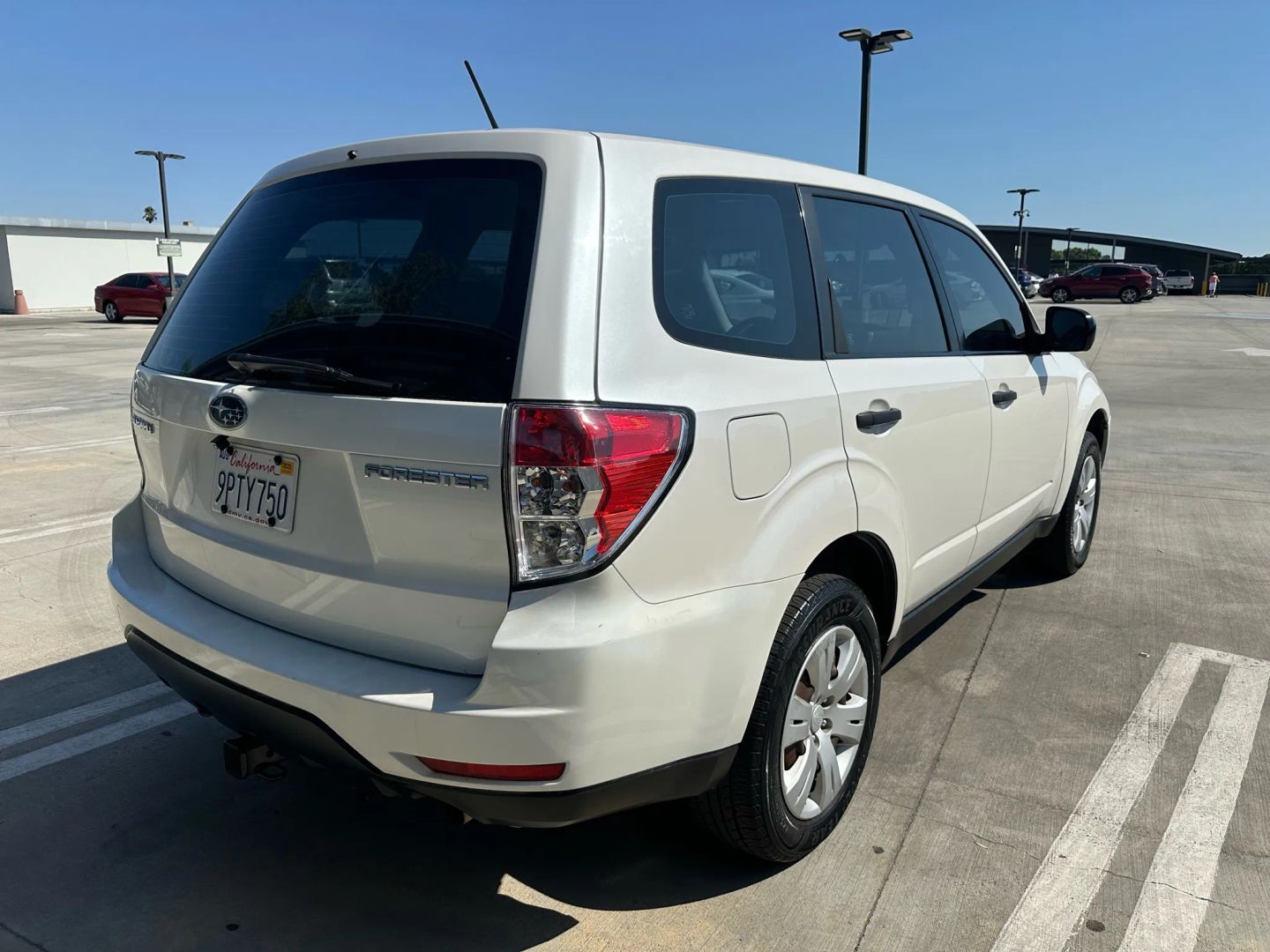 Used 2009 Subaru Forester X Sport Utility - White - 167,717 Miles