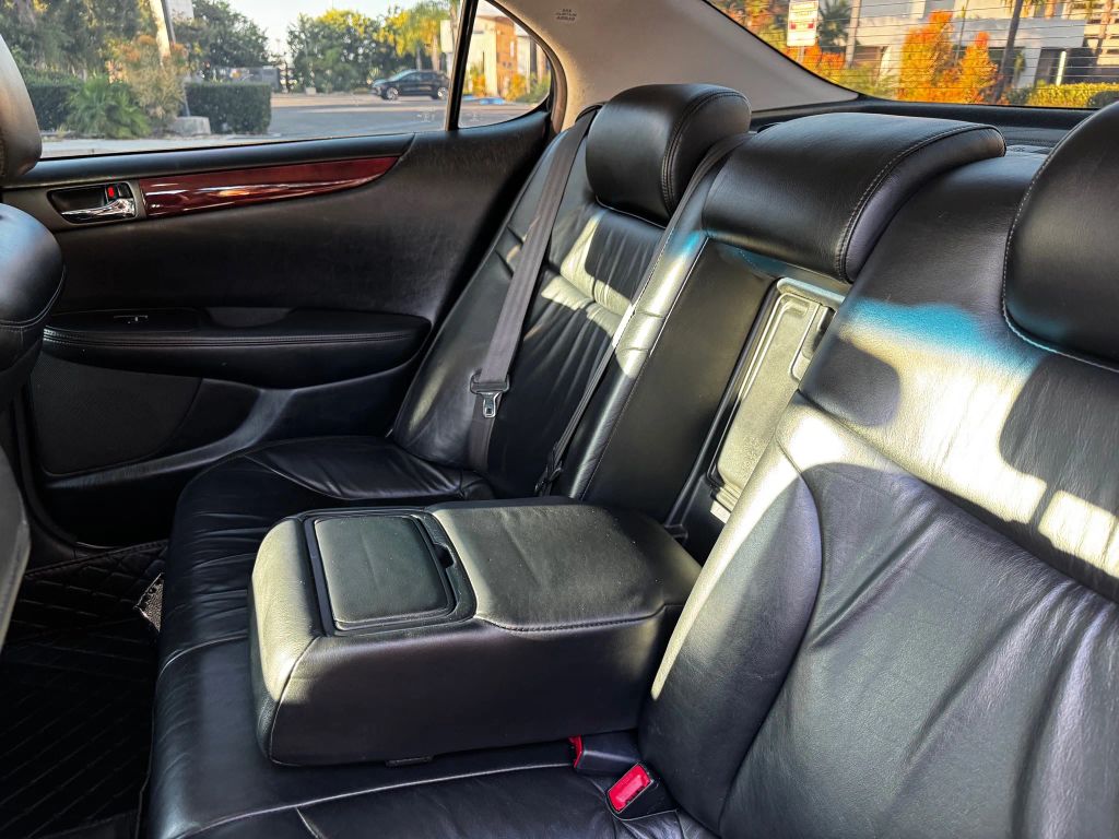 Used 2002 Lexus ES 300 Sedan - Silver - 200,868 Miles