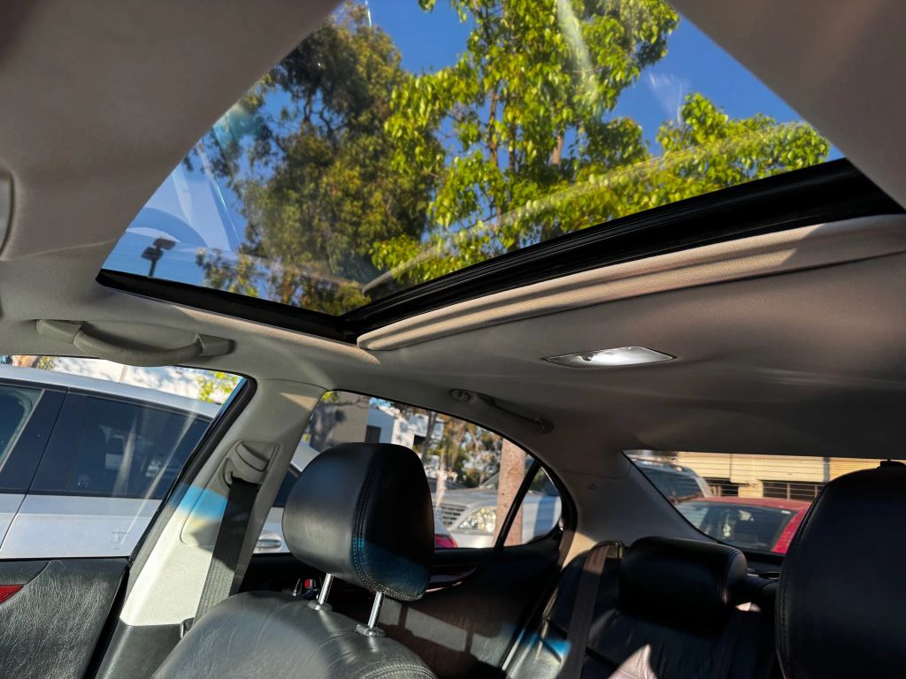 Used 2002 Lexus ES 300 Sedan - Silver - 200,868 Miles